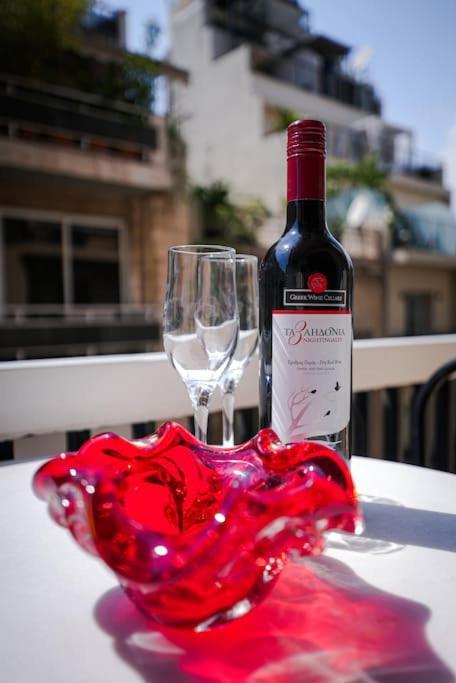 Syntagma Square, 60Sqm Dream Suite Atenas Exterior foto
