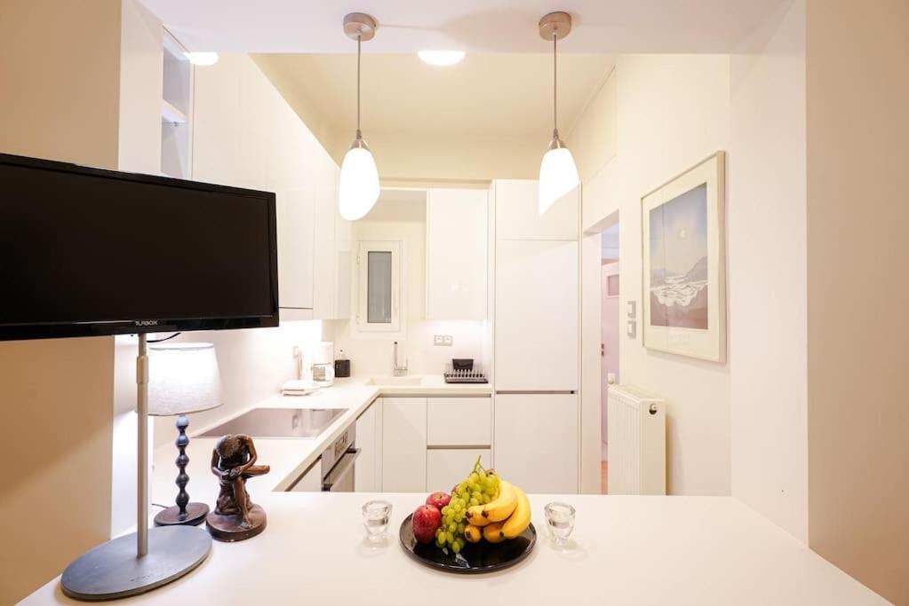 Syntagma Square, 60Sqm Dream Suite Atenas Exterior foto